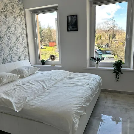 Kawalerka W Gorach Апартаменты *