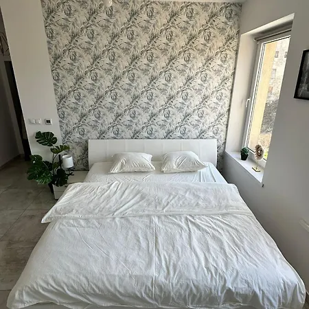 Kawalerka W Gorach *