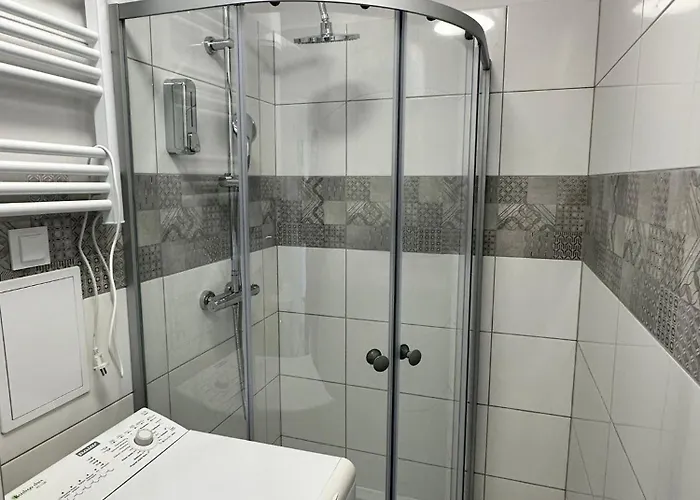 Kawalerka W Gorach 瓦乌布日赫