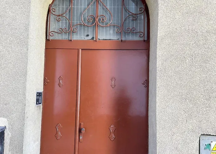 Kawalerka W Gorach * 瓦乌布日赫